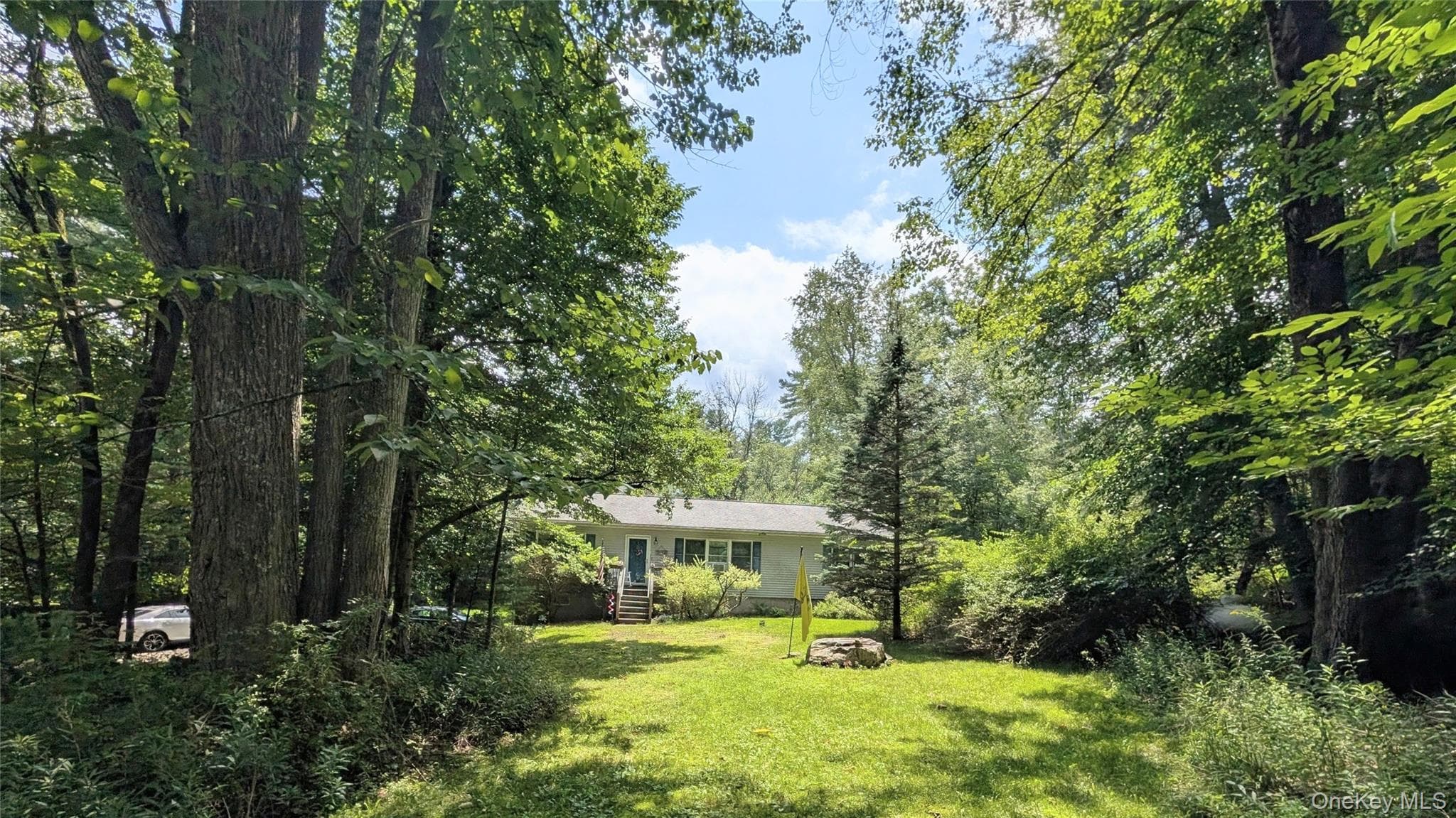 38 Hoffman Road thumbnail 2