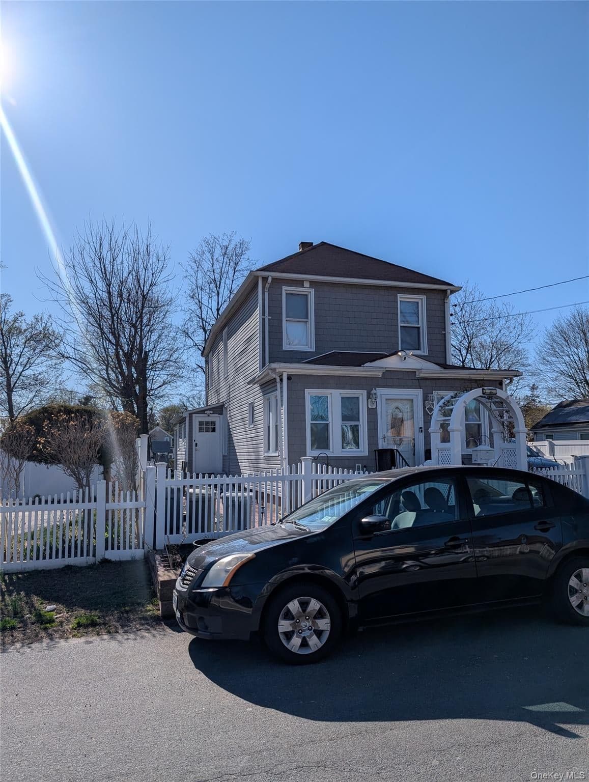 42 3rd Avenue thumbnail 2