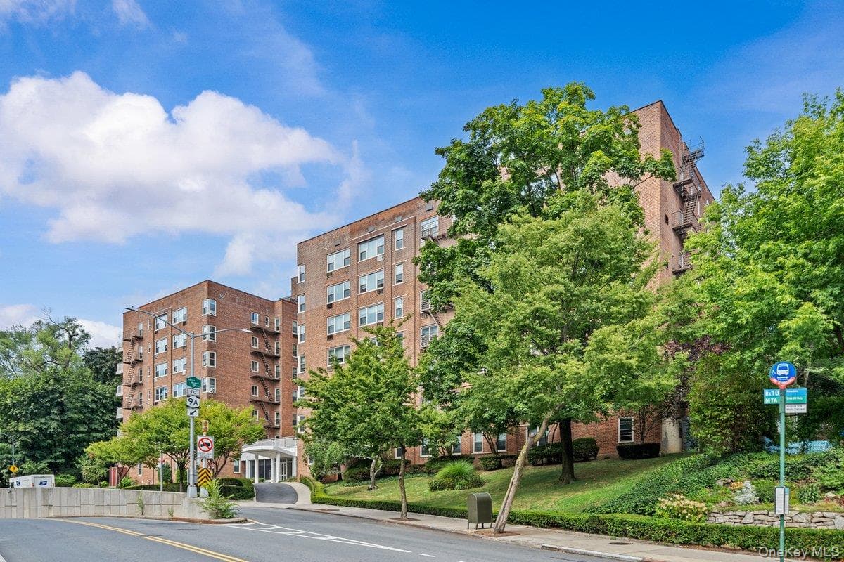 629 Kappock Street Unit: 7N thumbnail 14