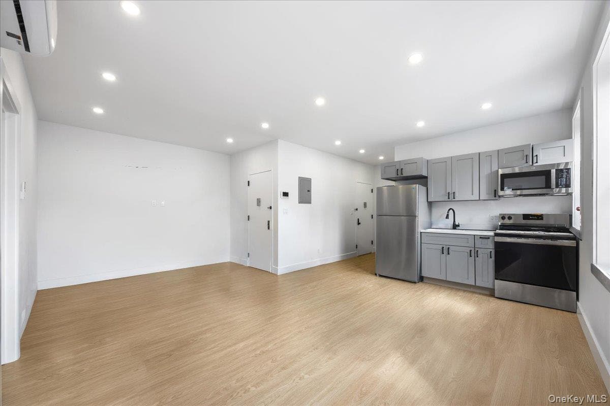 2740 Sexton Place thumbnail 7