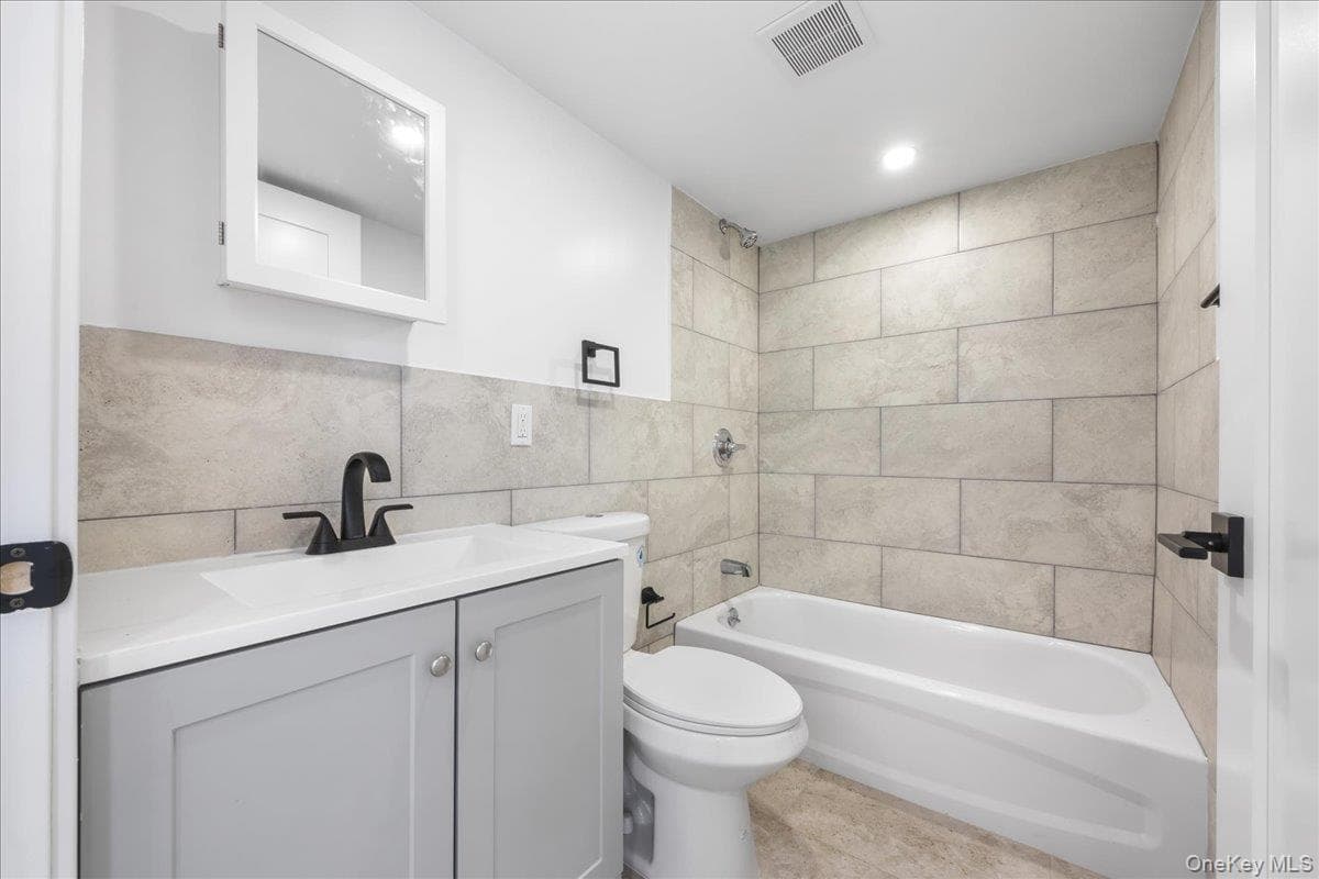 2740 Sexton Place thumbnail 24