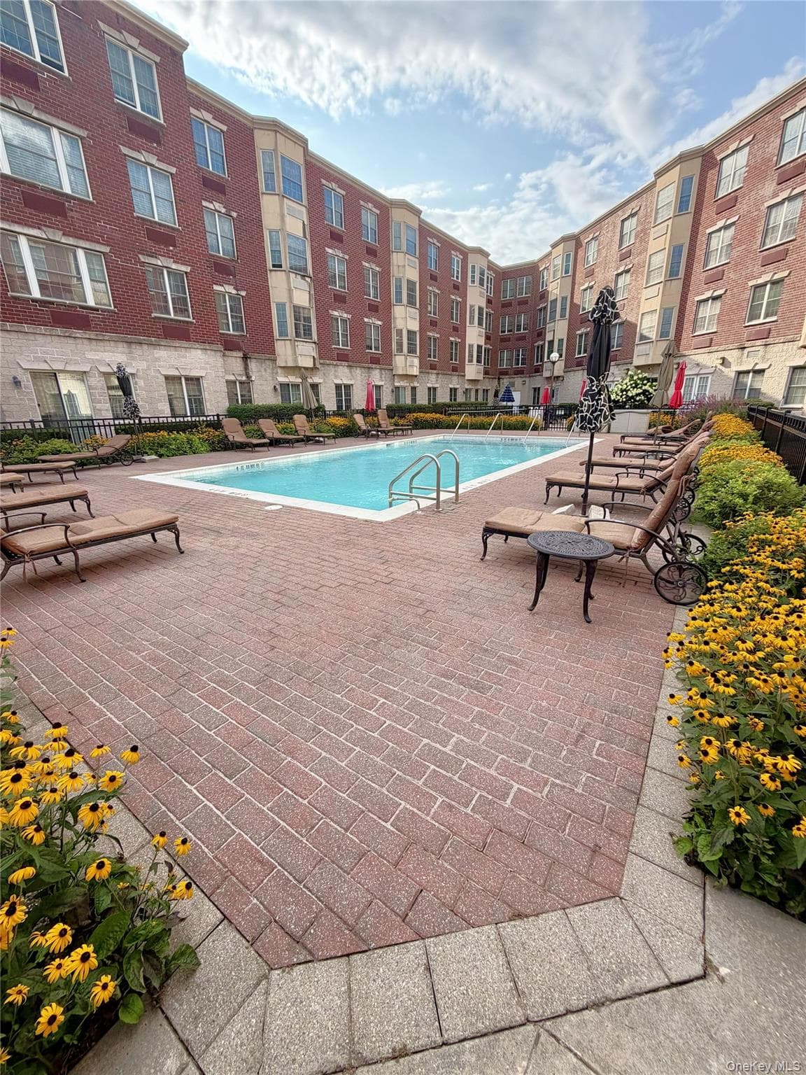 50 Merrick Avenue Unit: 226 thumbnail 33