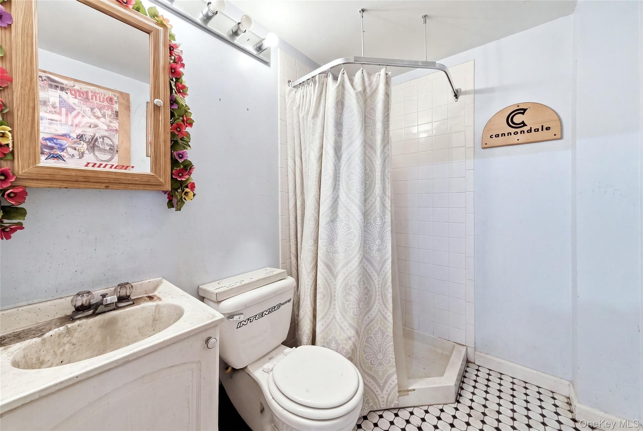 272 Broadway thumbnail 7