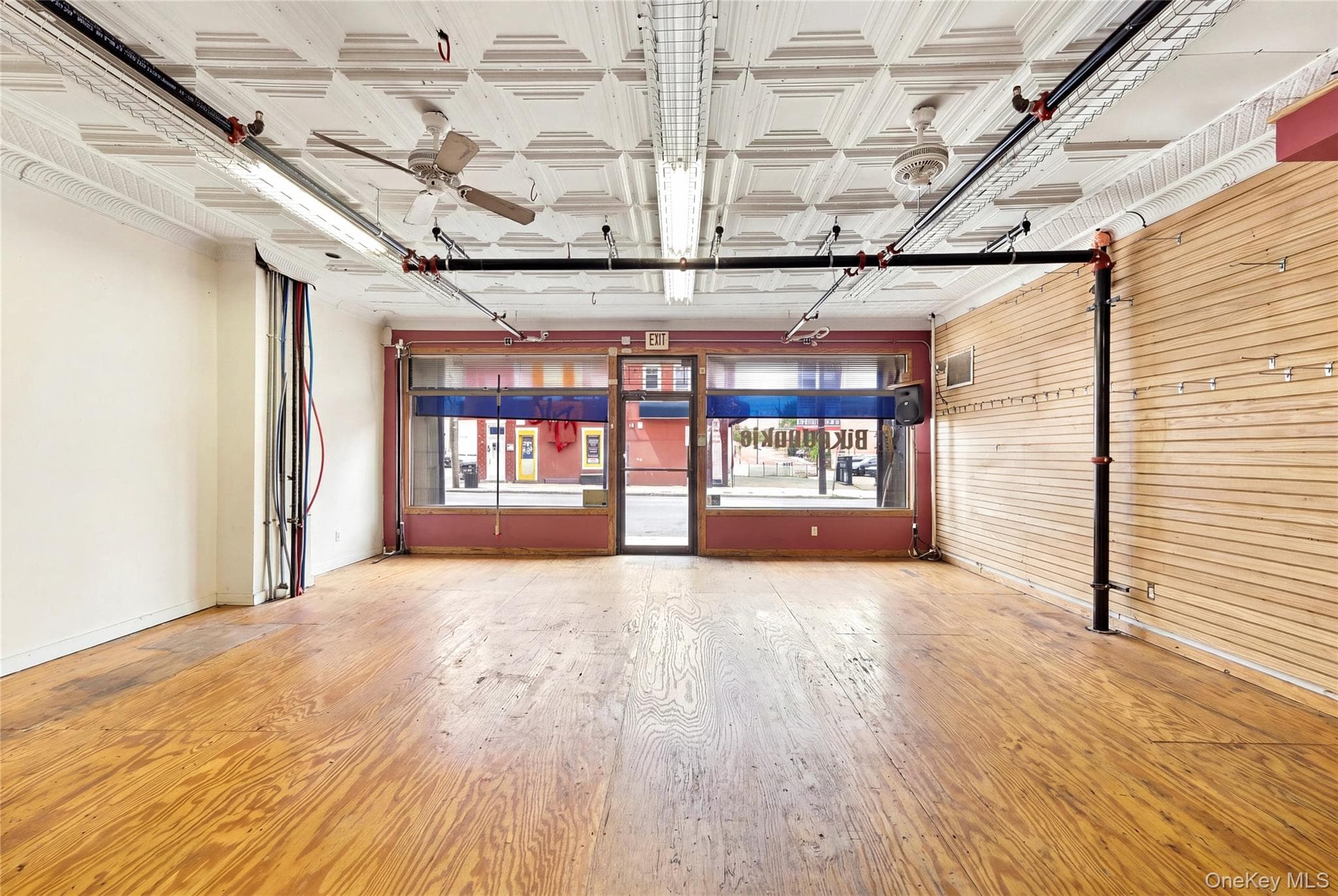 272 Broadway thumbnail 4