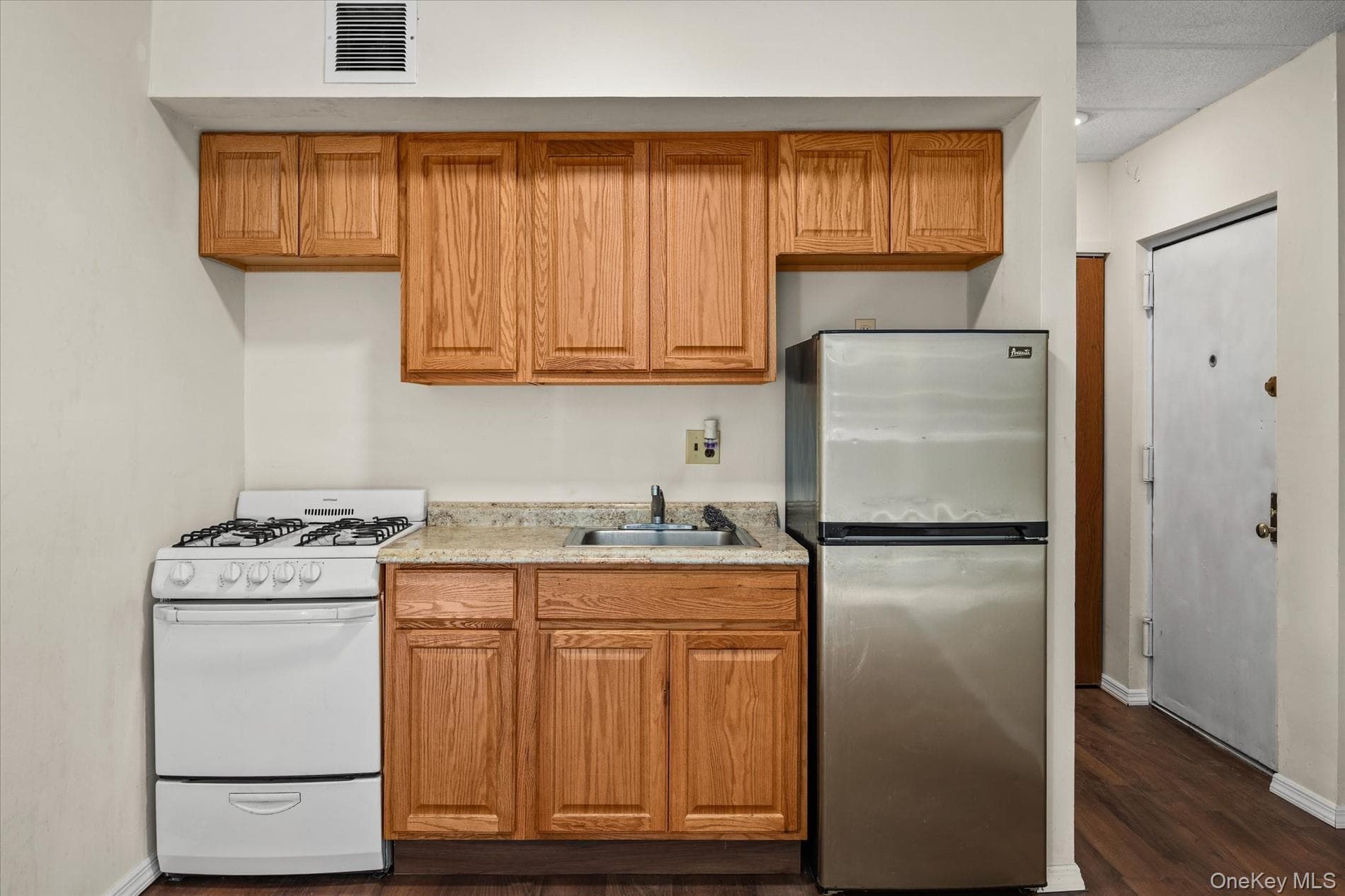 140-14 33rd Avenue Unit: 101 thumbnail 6