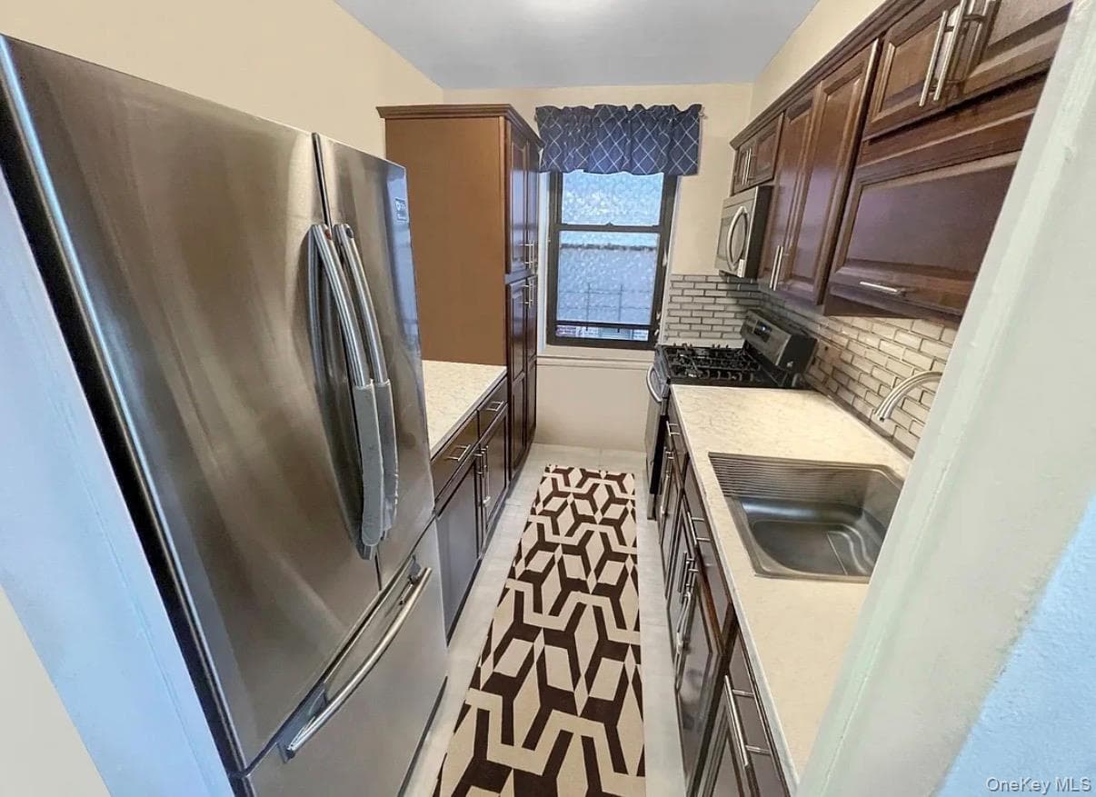 32-22 92nd Street Unit: D502 thumbnail 2