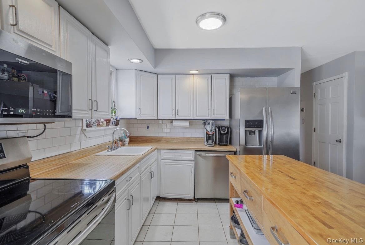 15 Maplewood Drive thumbnail 19