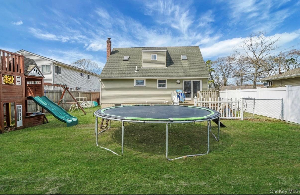 15 Maplewood Drive thumbnail 5