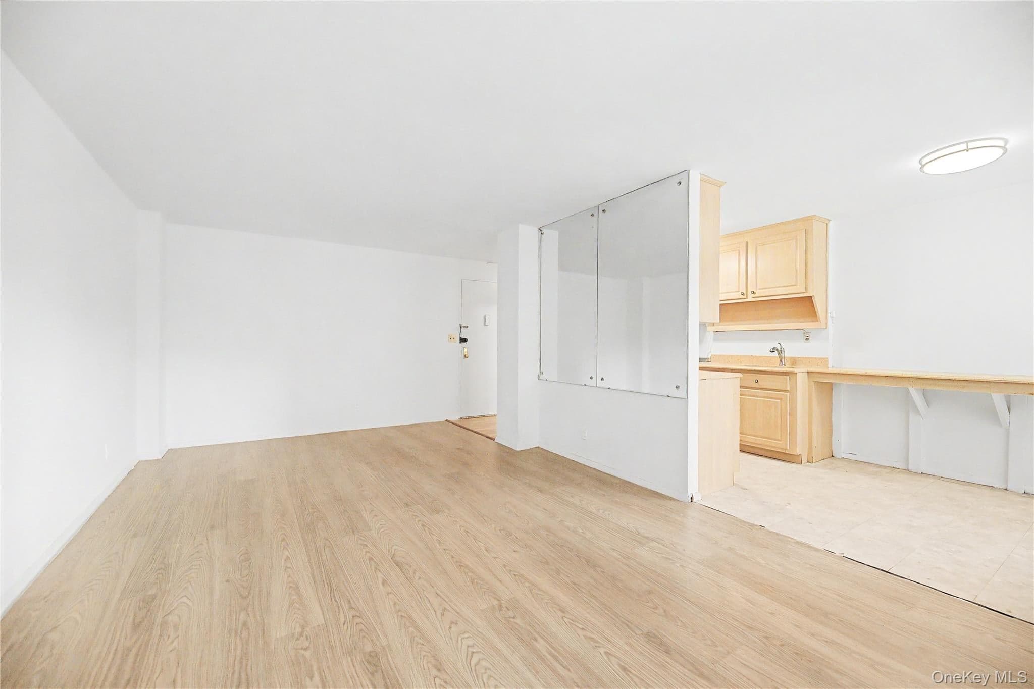 3130 Irwin Avenue Unit: 4B thumbnail 4