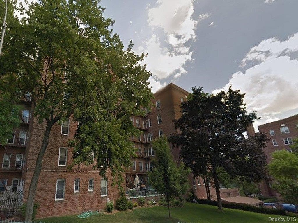 5639 Netherland Avenue Unit: 1B thumbnail 10