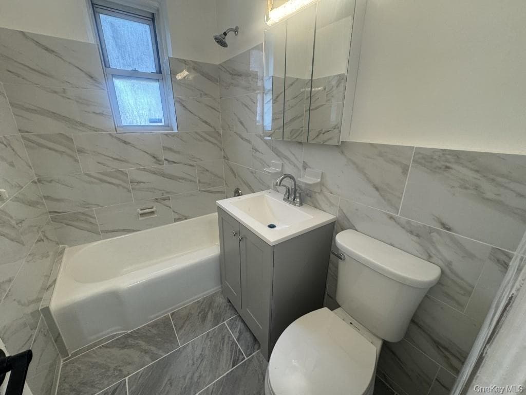 5639 Netherland Avenue Unit: 1B thumbnail 6