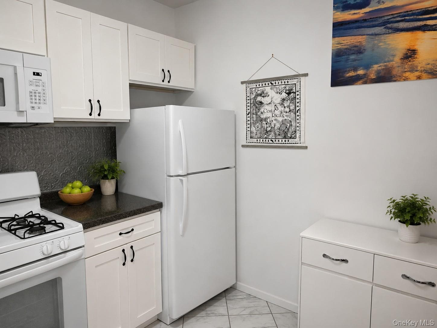 326 E 93rd Street thumbnail 32