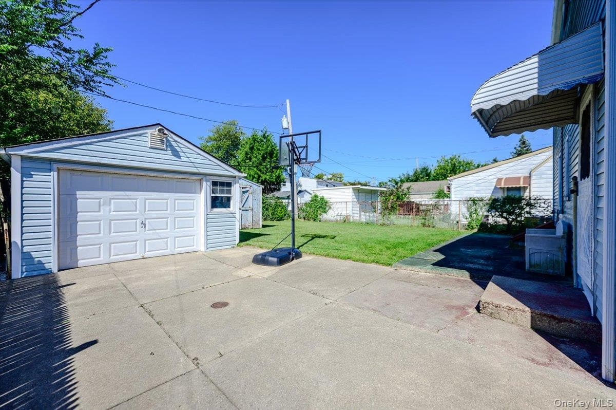 1258 Waverly Street thumbnail 21