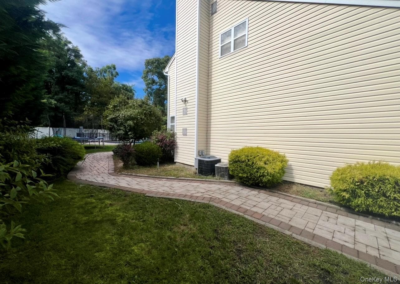 37 Howard Drive thumbnail 11