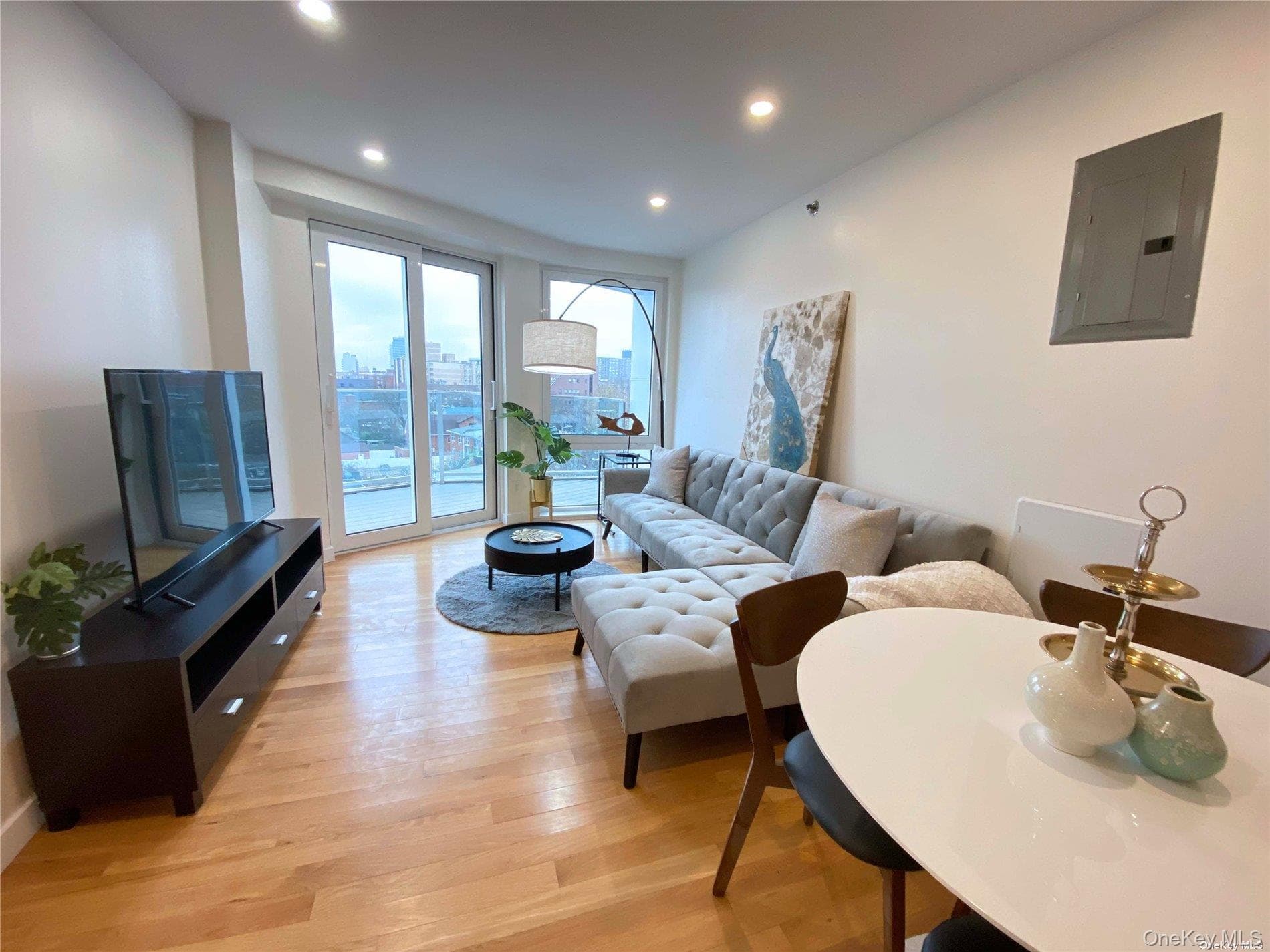 42-23 Parsons Boulevard Unit: 1E thumbnail 2