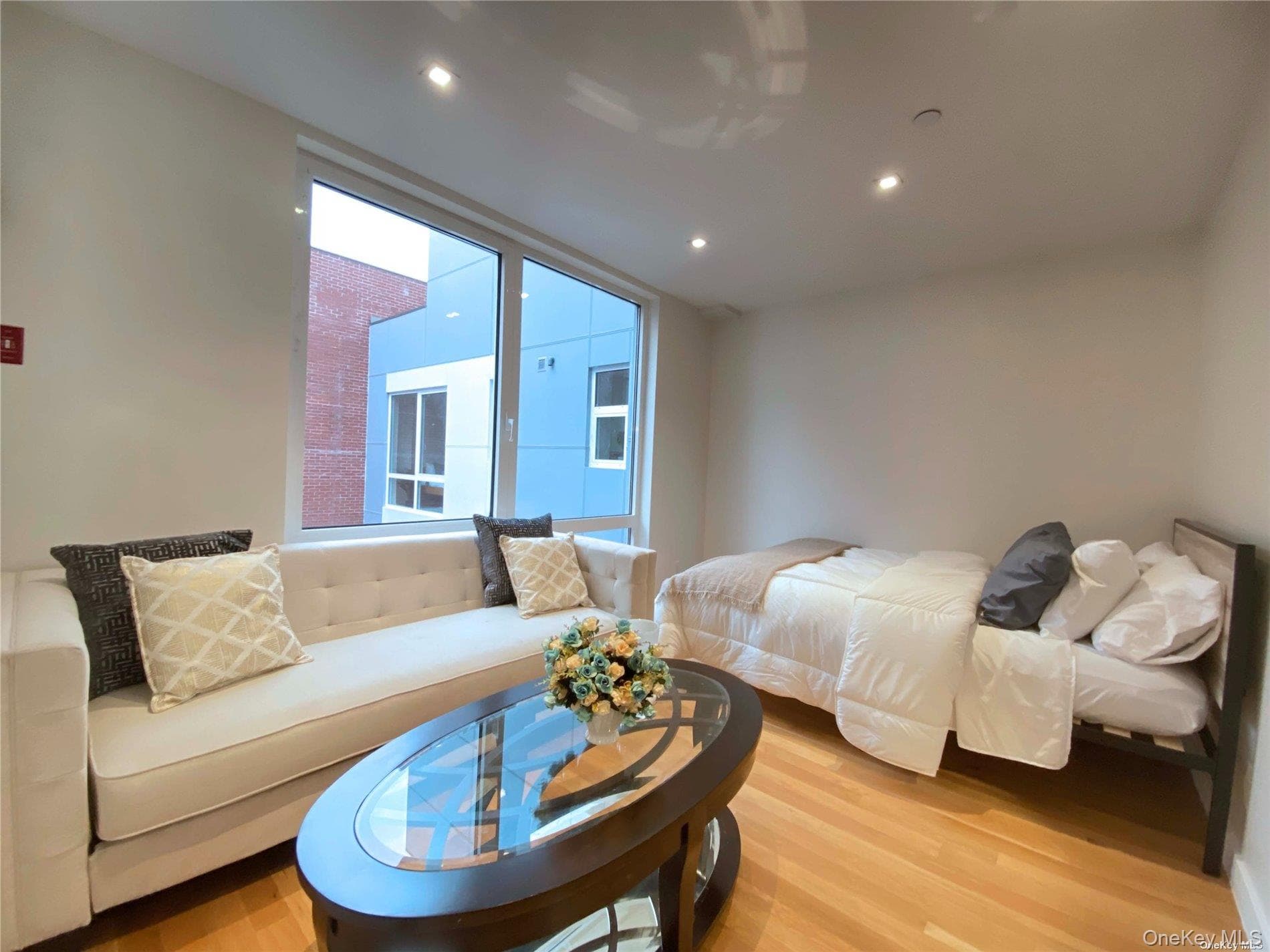 42-23 Parsons Boulevard Unit: 1E thumbnail 4