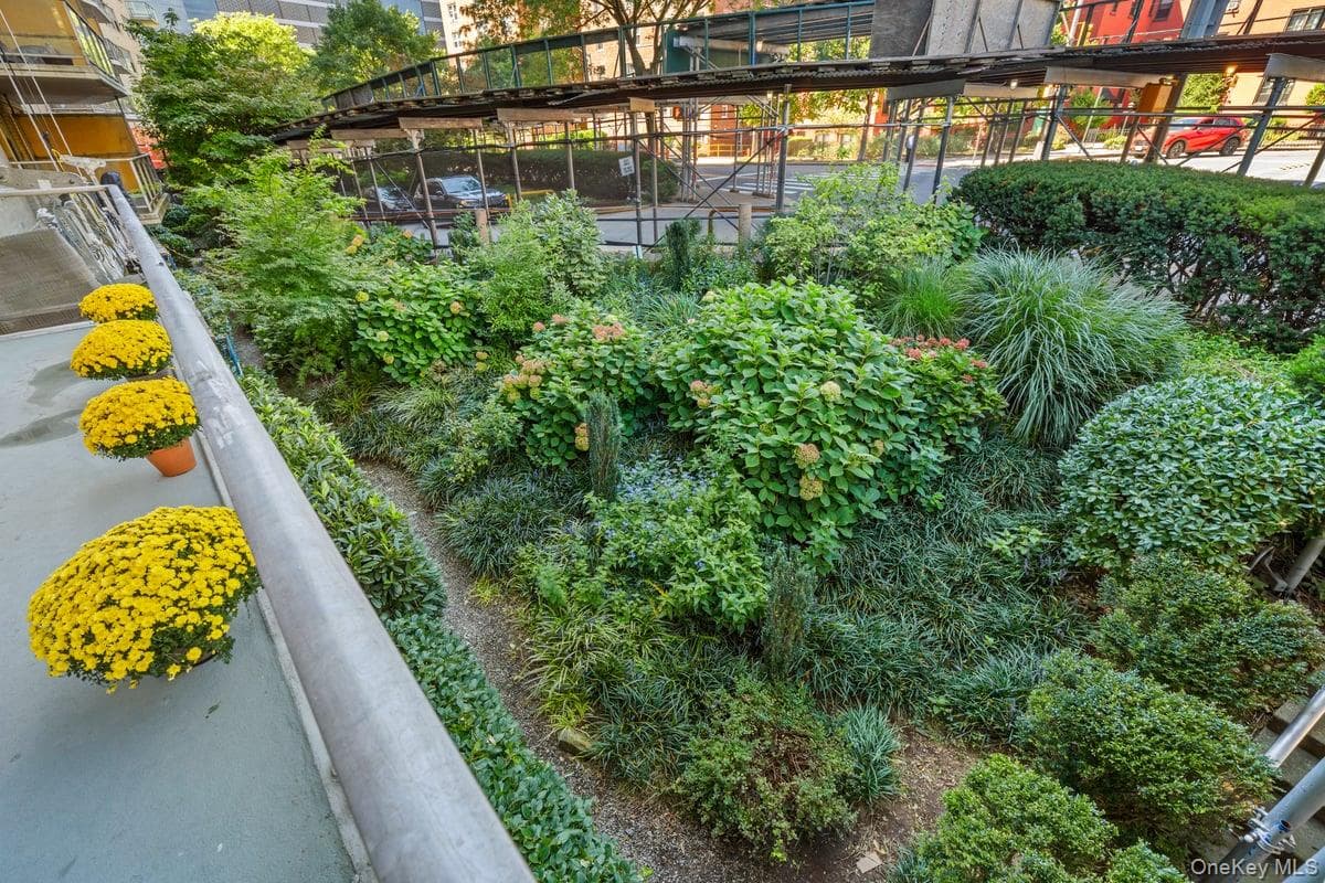 2500 Johnson Avenue Unit: 2NP thumbnail 28