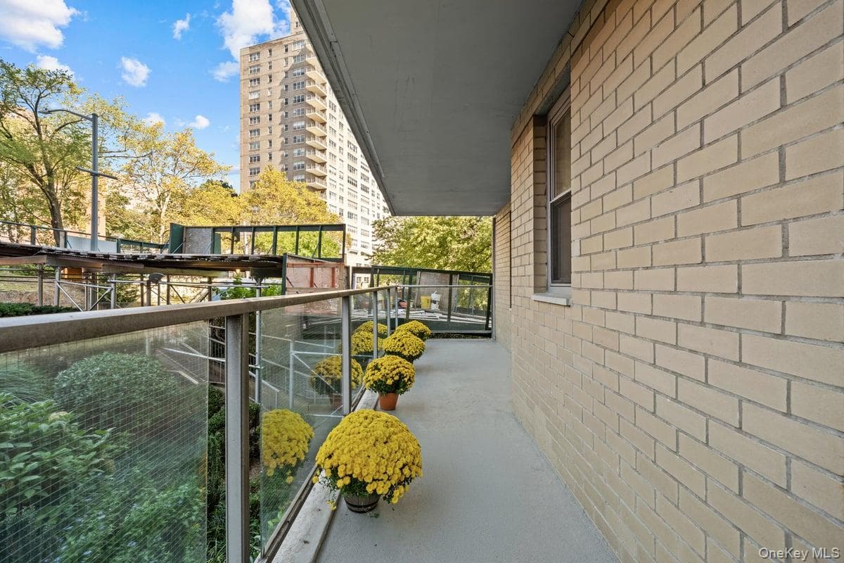 2500 Johnson Avenue Unit: 2NP thumbnail 26