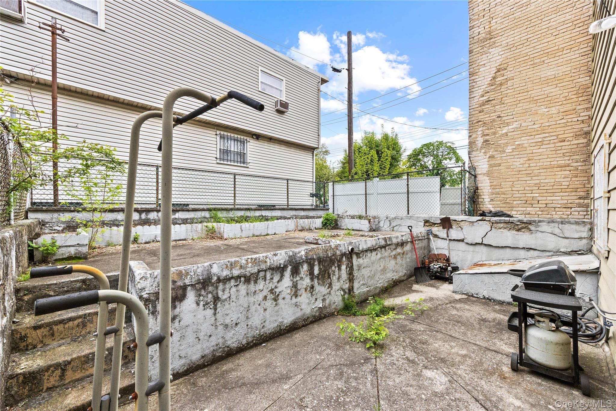 847 Castle Hill Avenue thumbnail 8