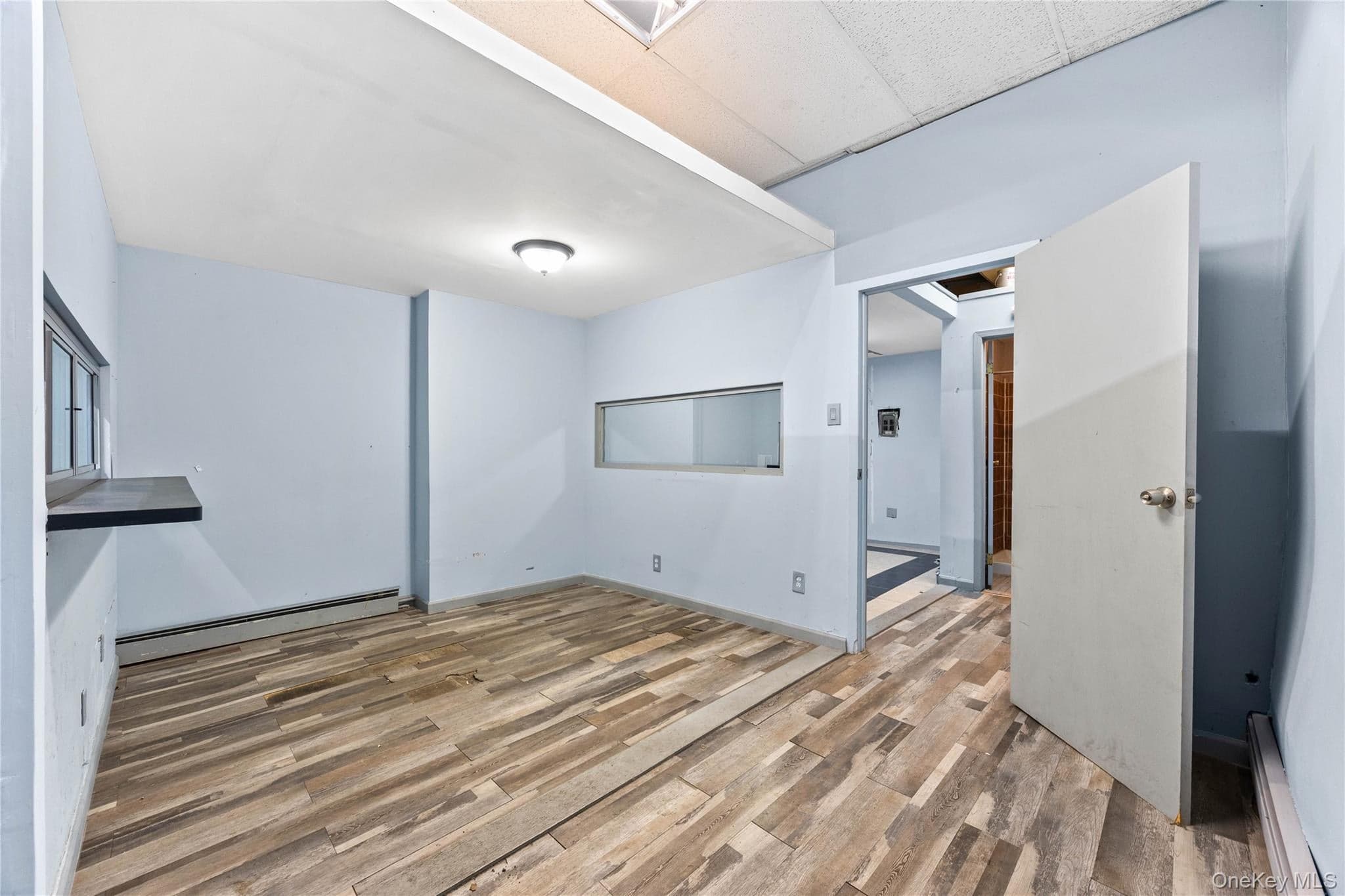 847 Castle Hill Avenue thumbnail 4