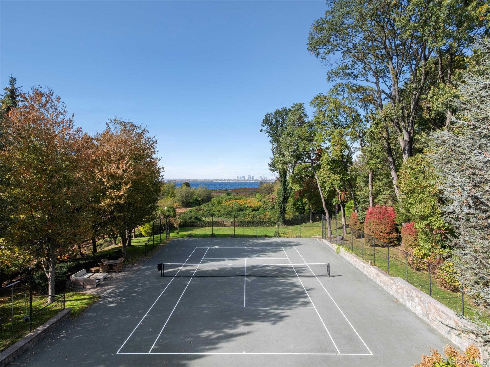 25 Soundview Lane thumbnail 3
