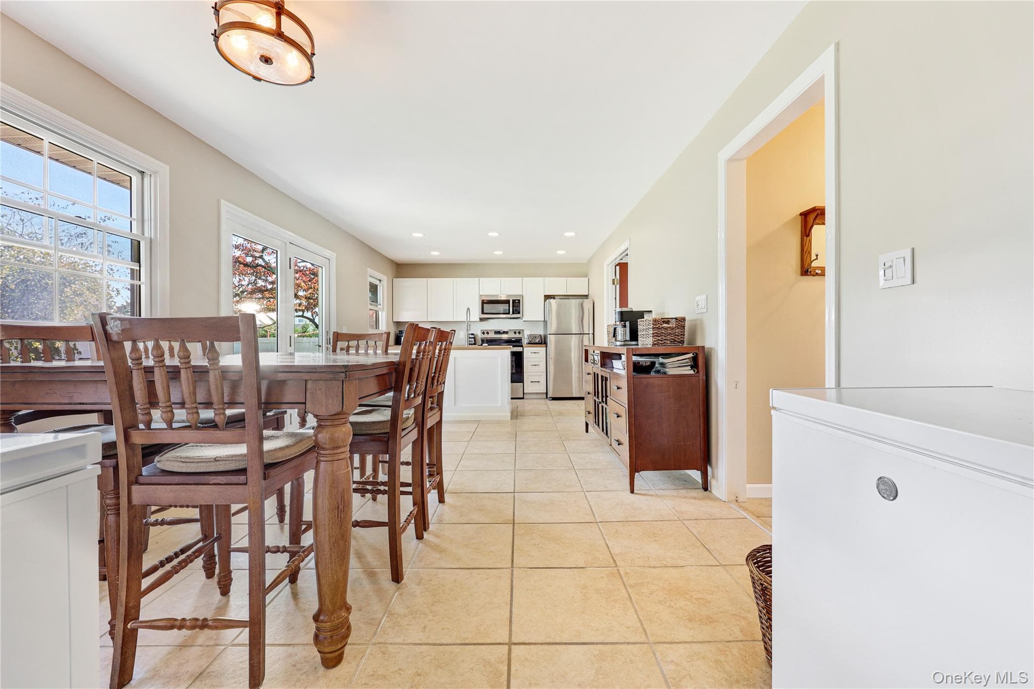 122 Dorothy Drive thumbnail 9