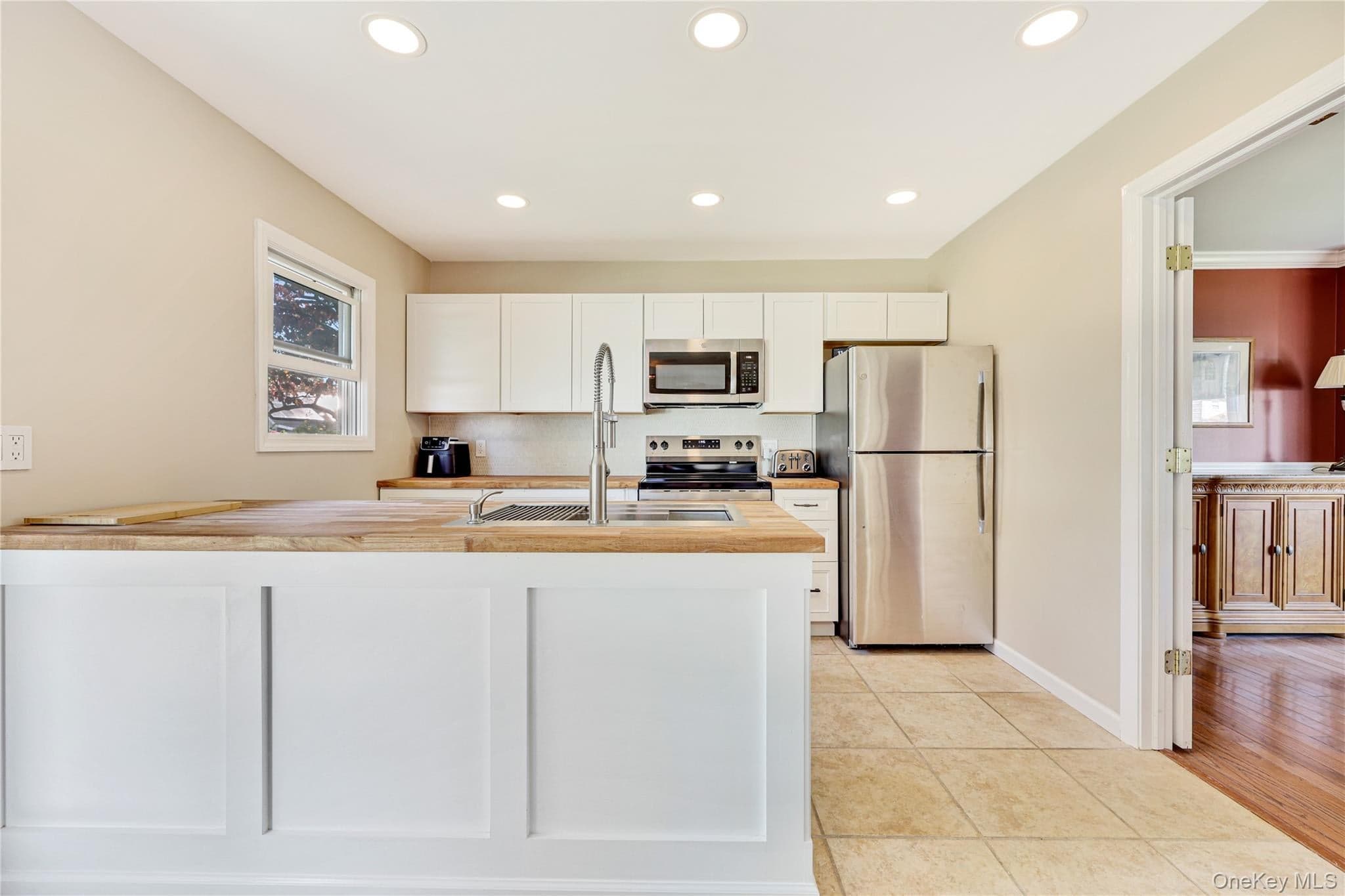 122 Dorothy Drive thumbnail 7