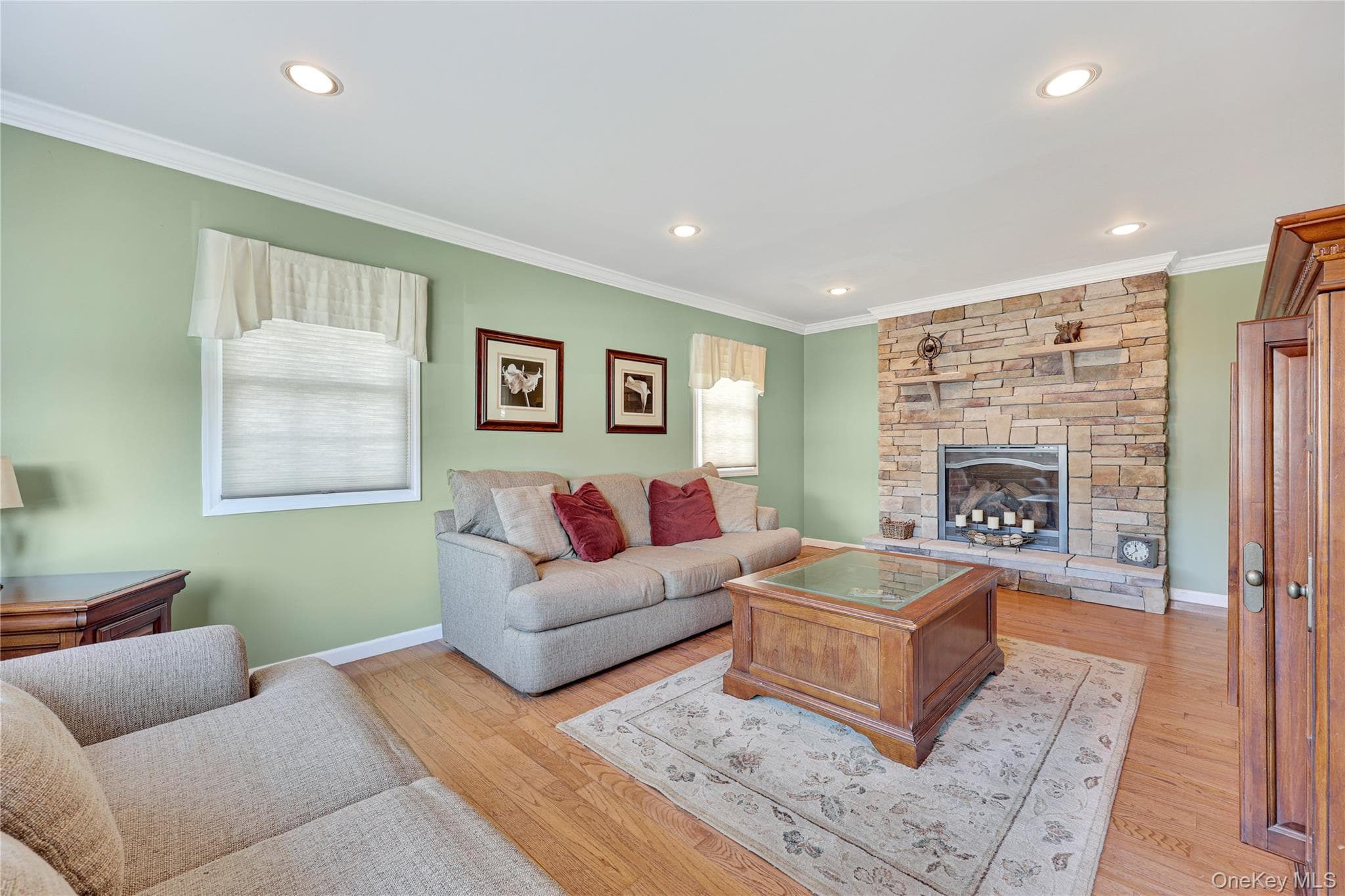 122 Dorothy Drive thumbnail 4