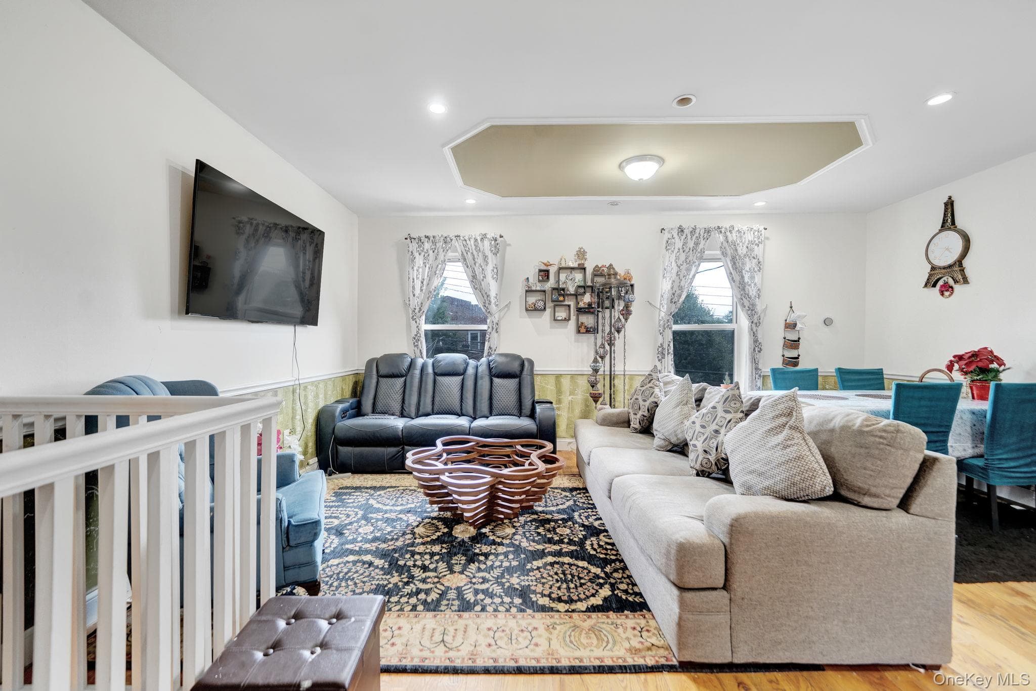2240 Quimby Avenue thumbnail 5