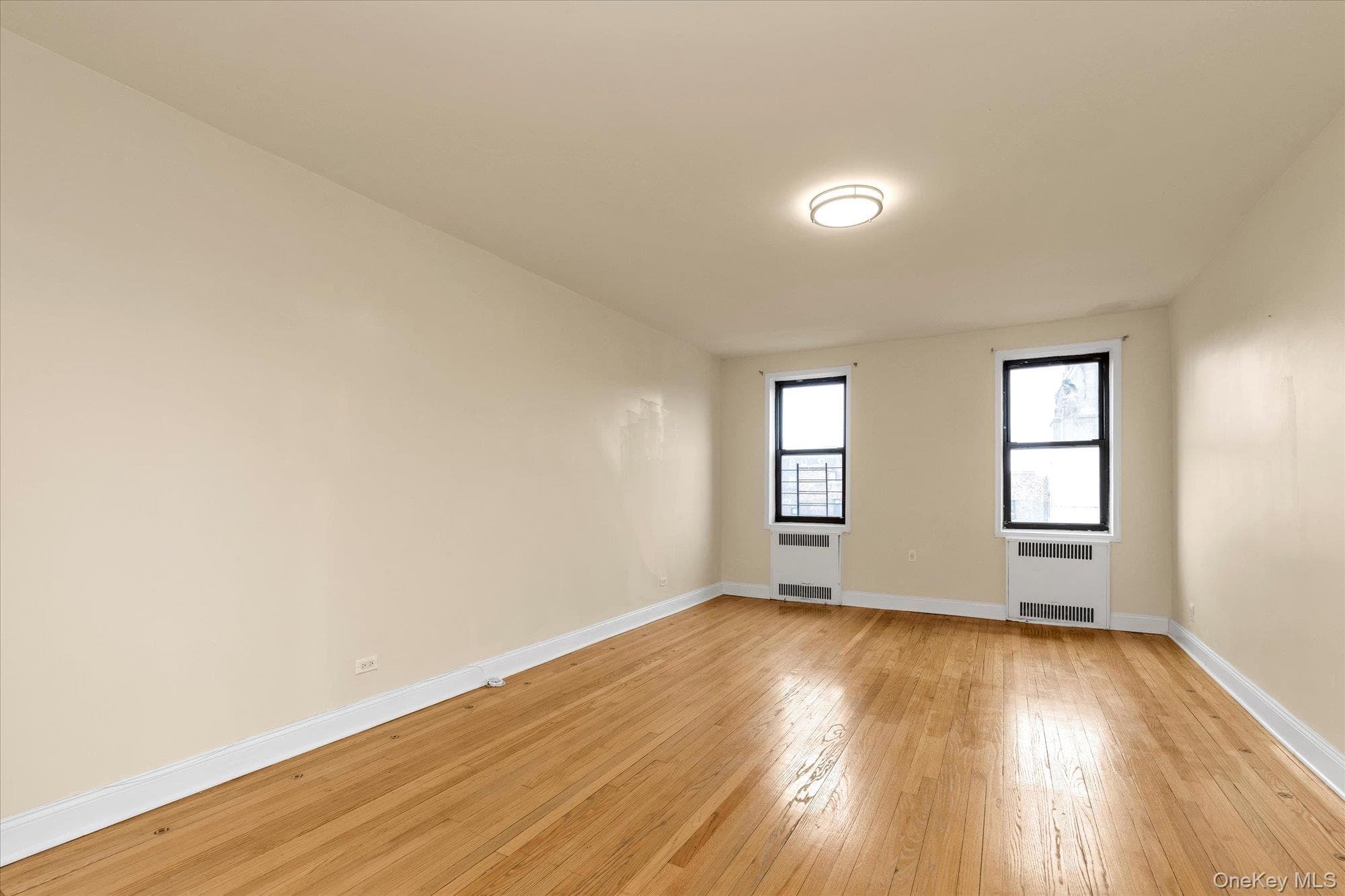 92-11 35th Avenue Unit: 5E thumbnail 5