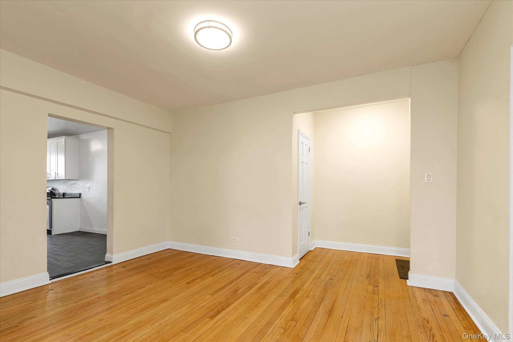 92-11 35th Avenue Unit: 5E thumbnail 12