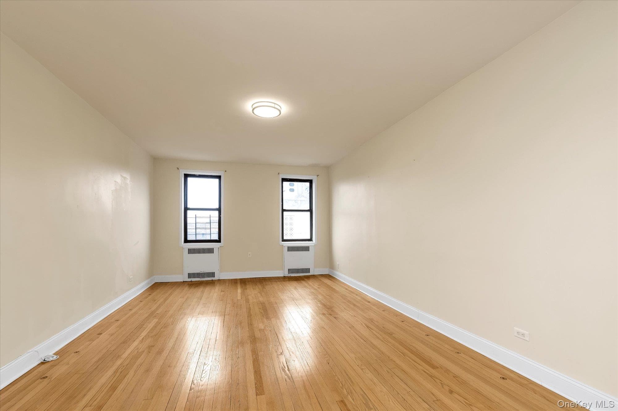 92-11 35th Avenue Unit: 5E thumbnail 4