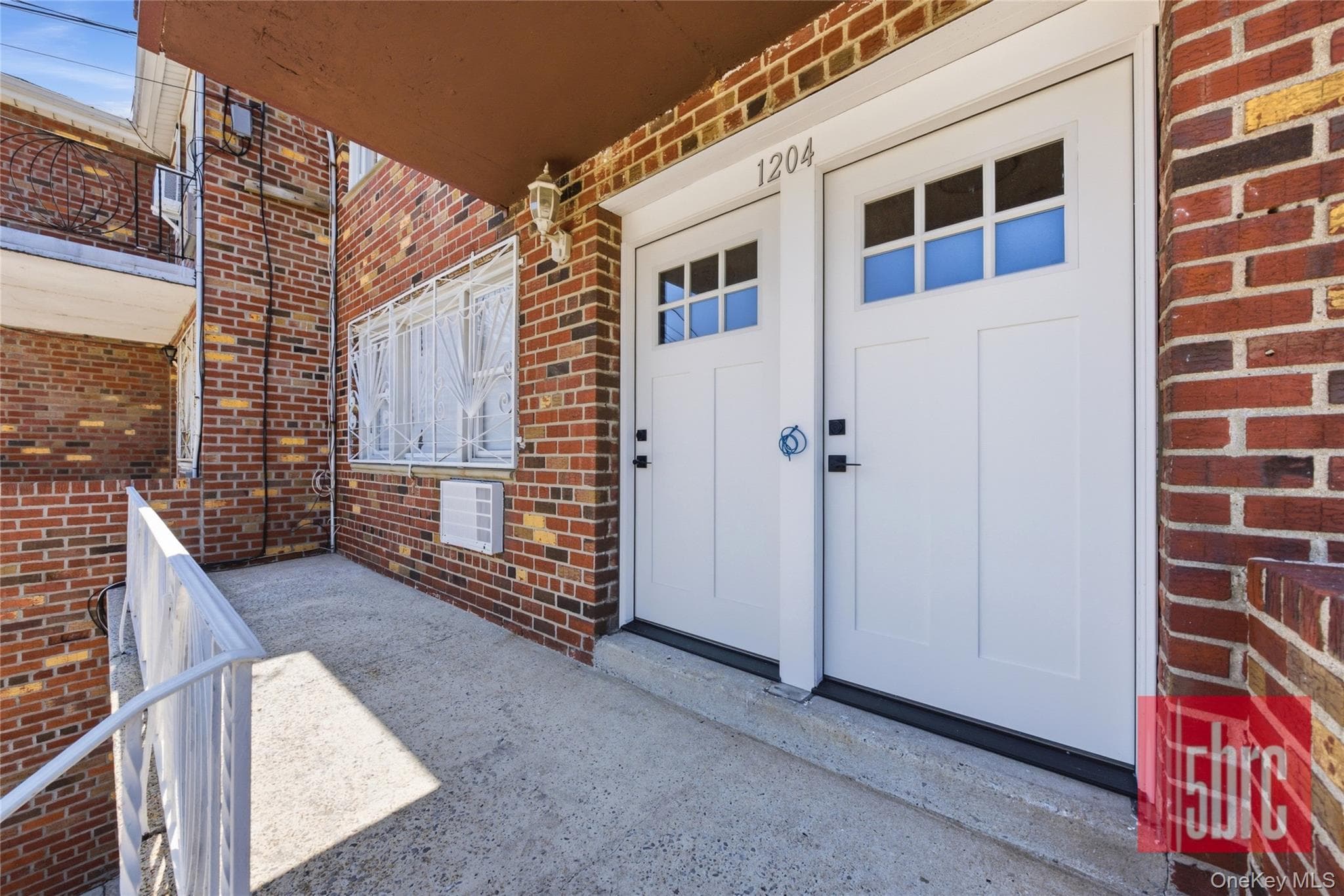 1204 E 72nd Street thumbnail 3