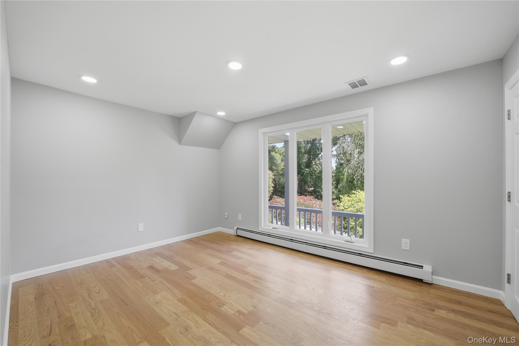 12 E Mount Airy Road thumbnail 14