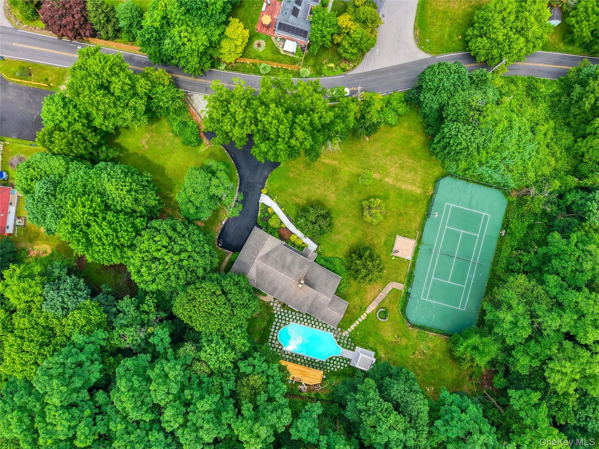 12 E Mount Airy Road thumbnail 47