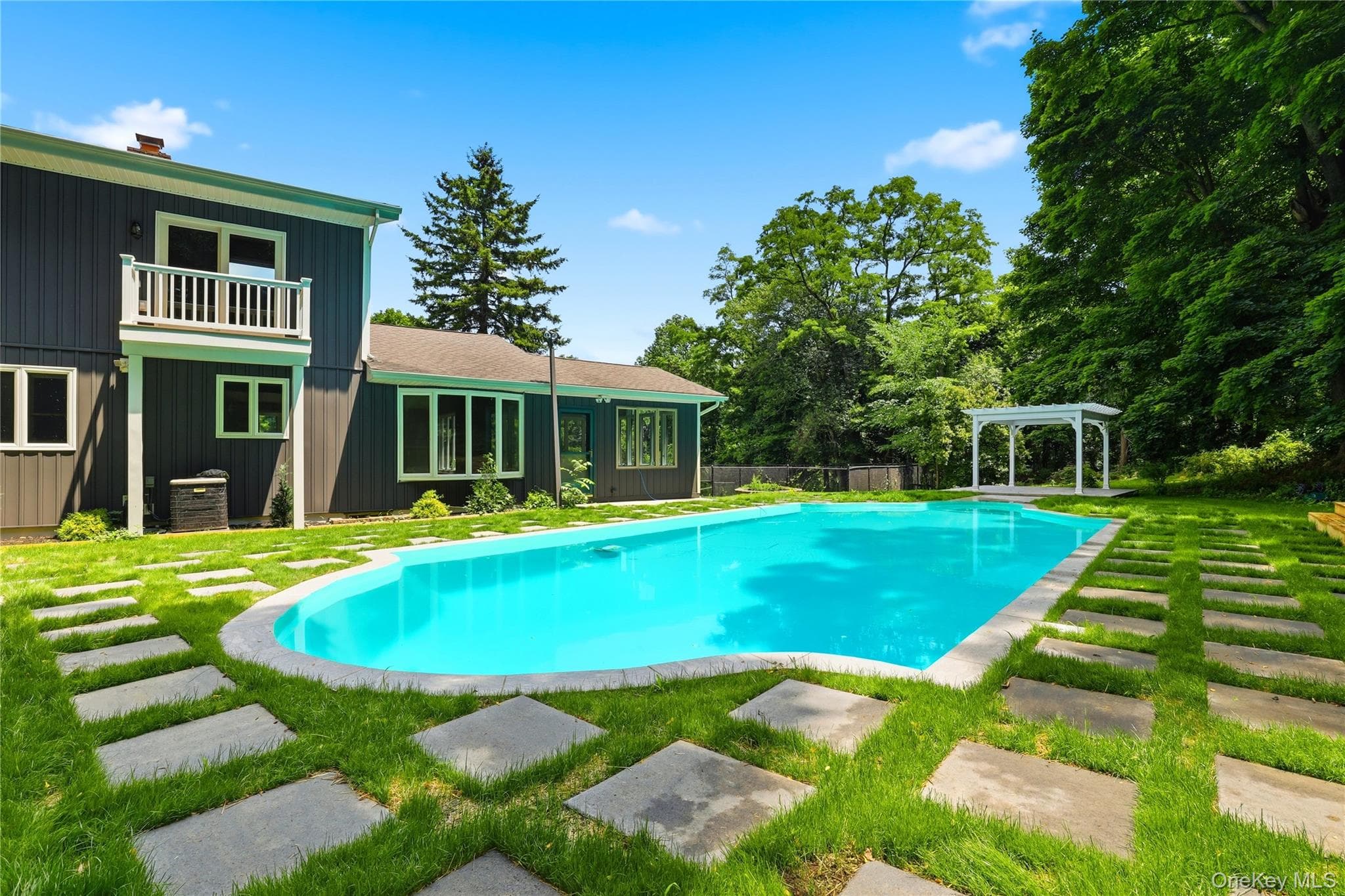 12 E Mount Airy Road thumbnail 40