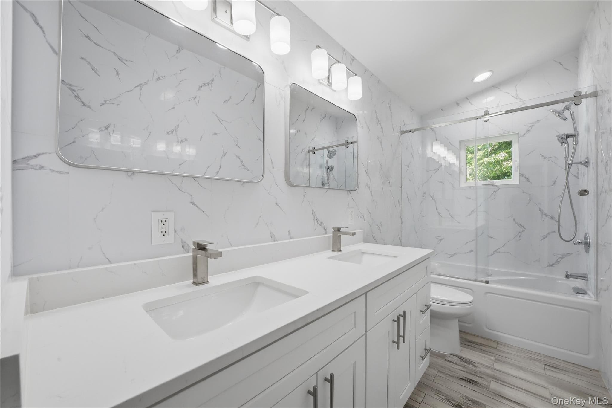 12 E Mount Airy Road thumbnail 33