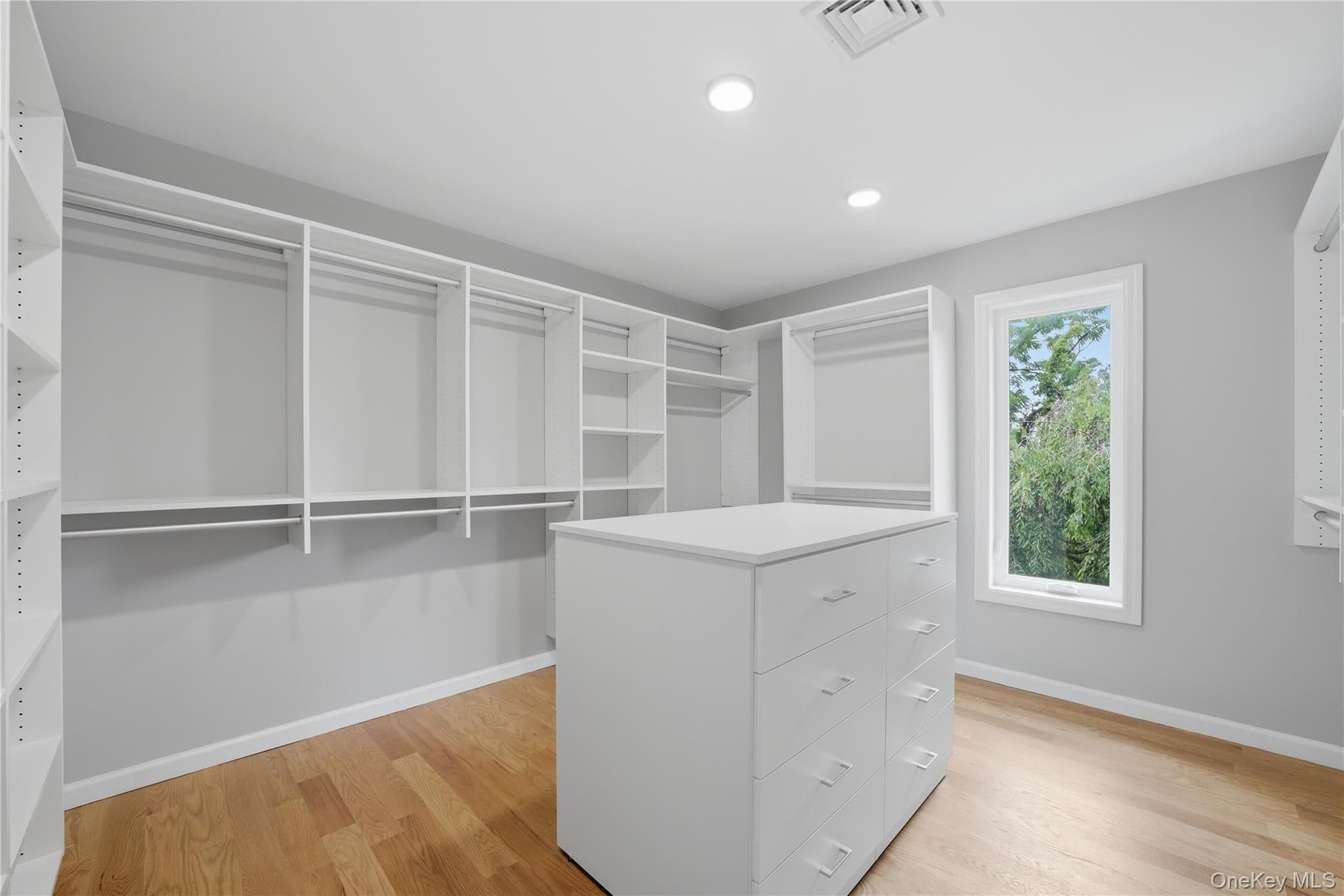 12 E Mount Airy Road thumbnail 27