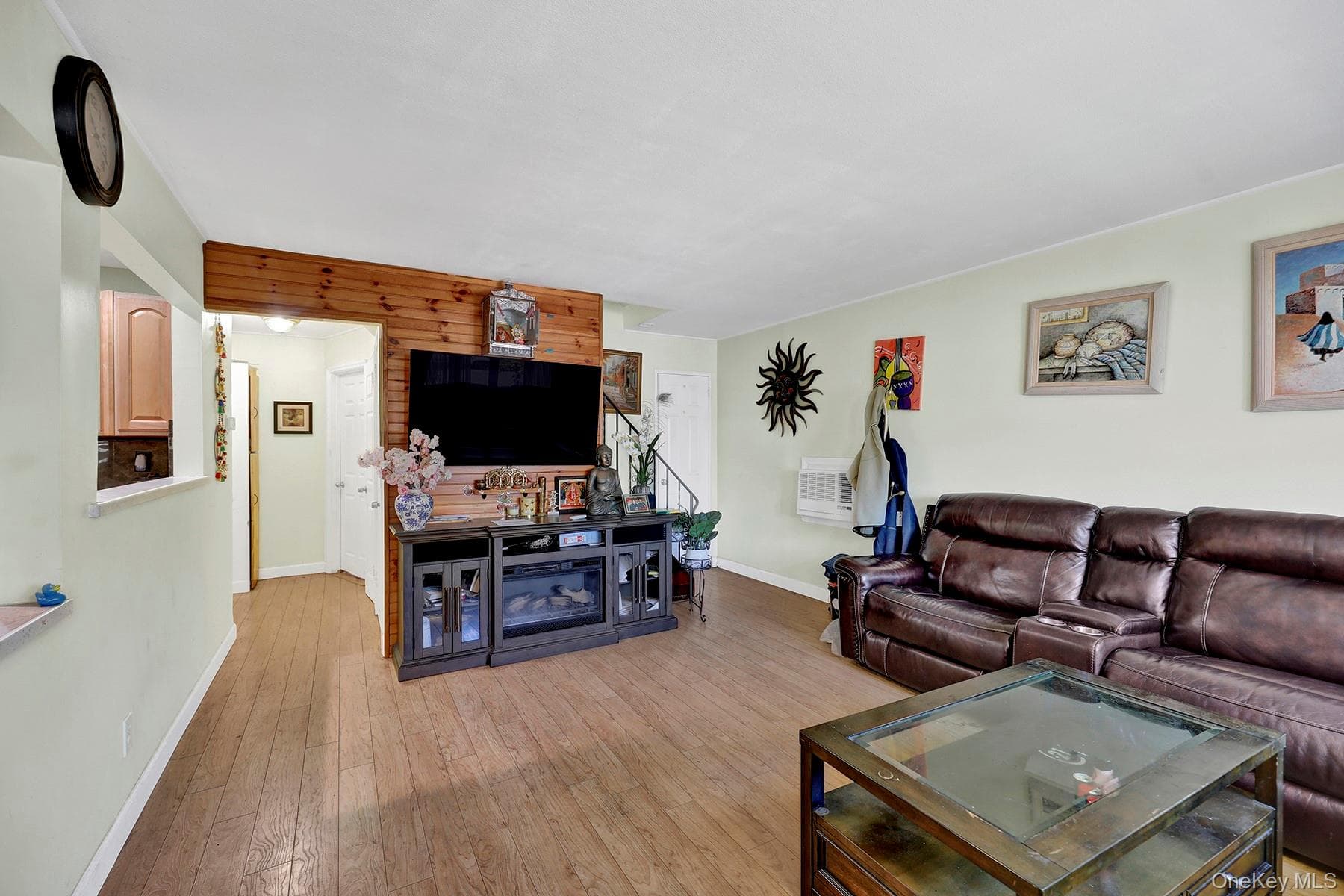 1537 Madison Street thumbnail 2