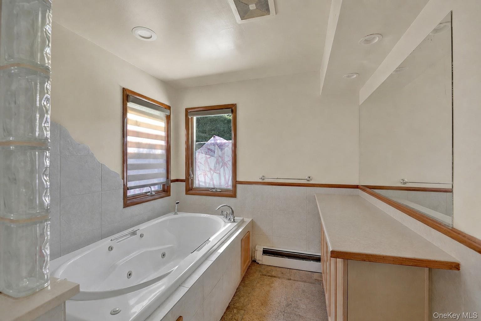 1537 Madison Street thumbnail 12