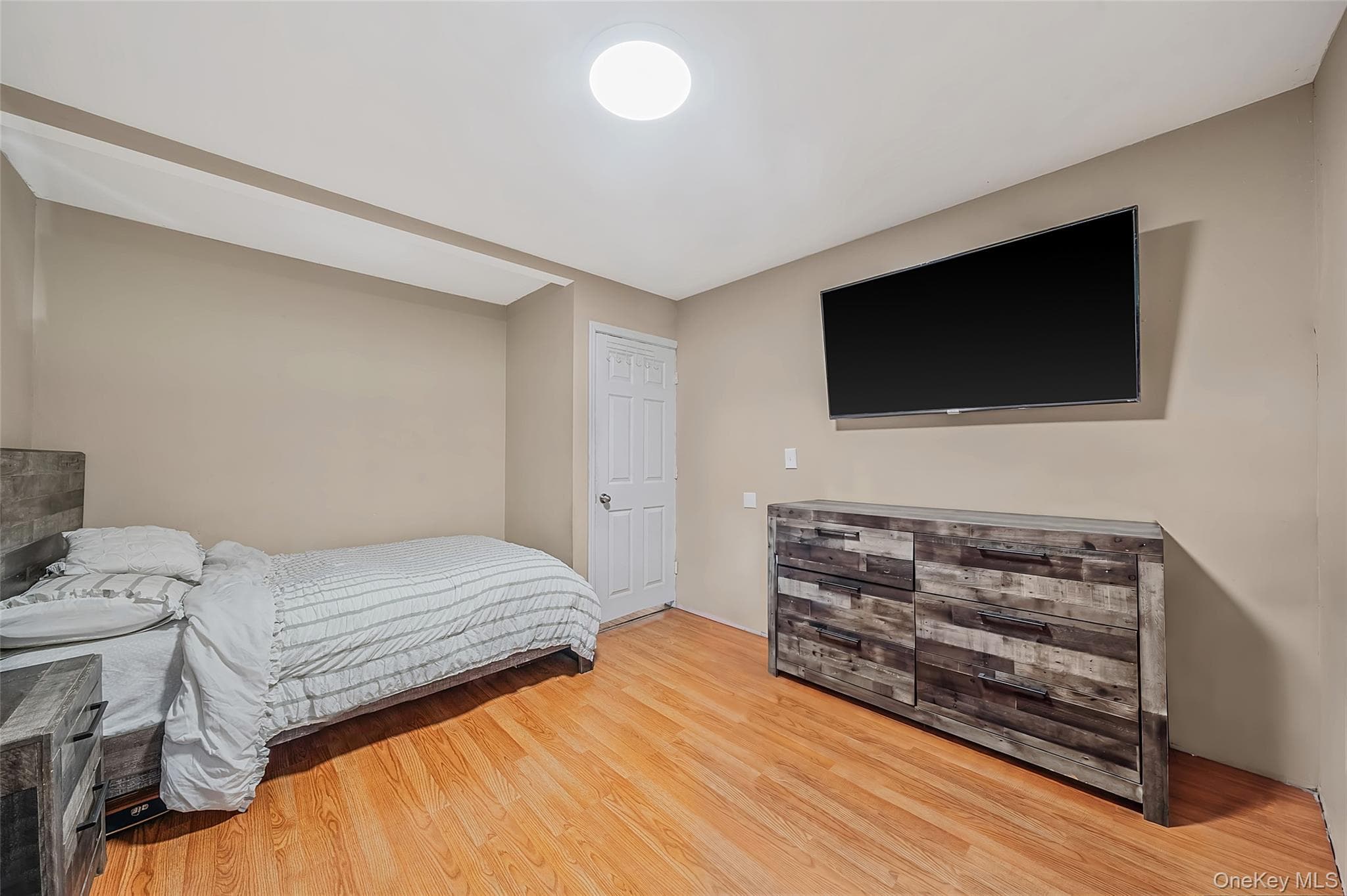 1641 E 3rd Avenue thumbnail 15