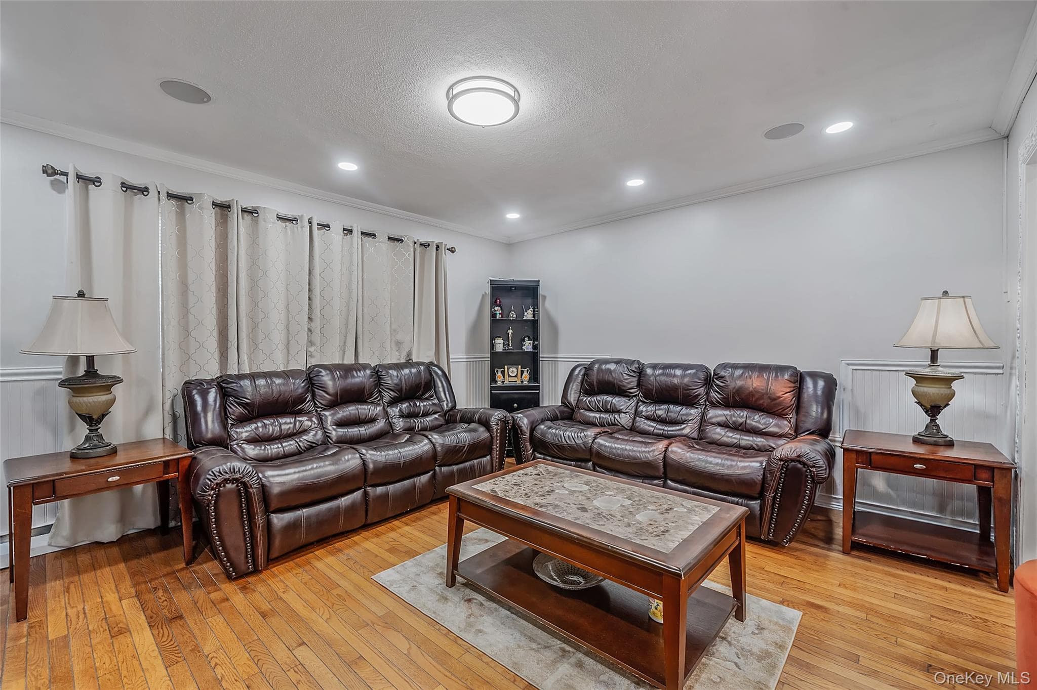 1641 E 3rd Avenue thumbnail 3
