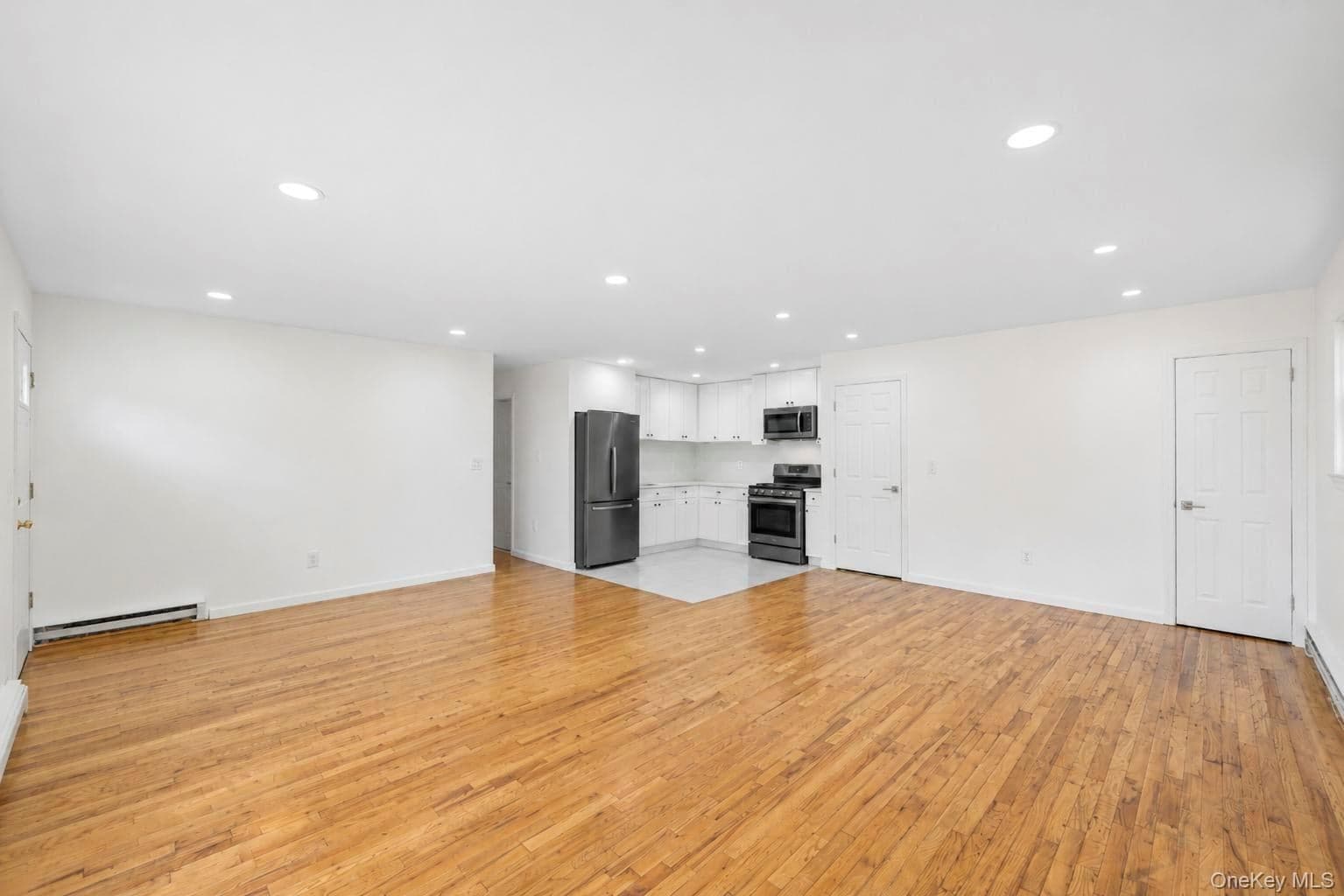 334 Robbins Street thumbnail 11