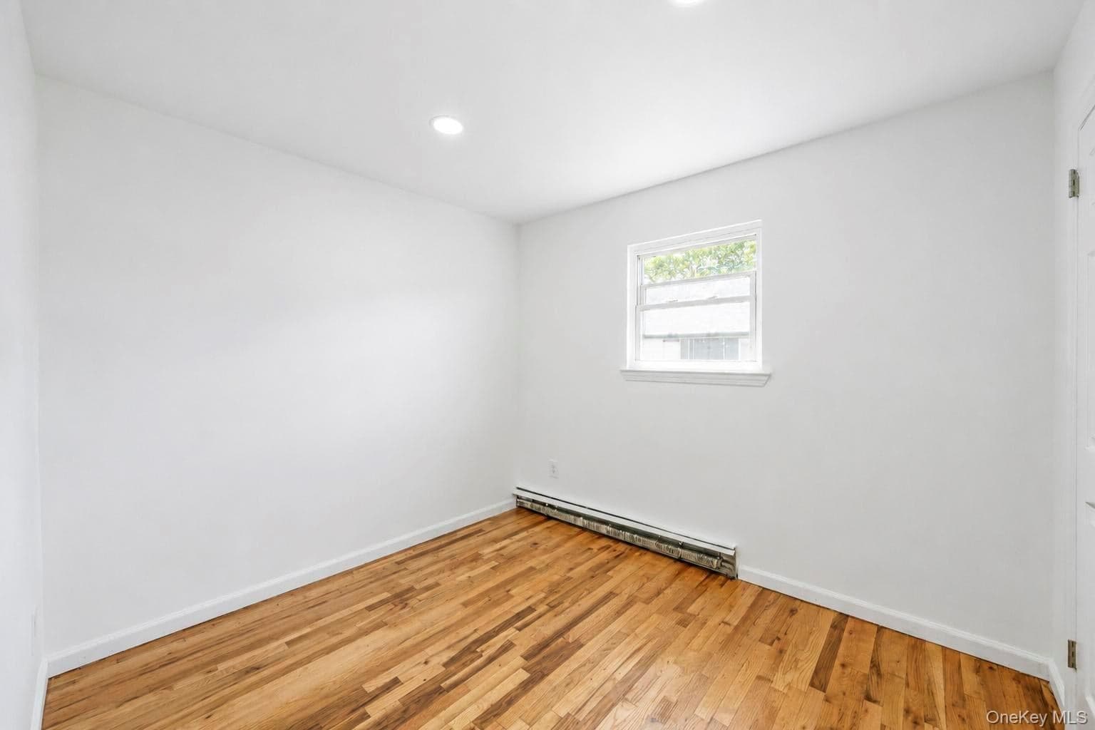 334 Robbins Street thumbnail 17