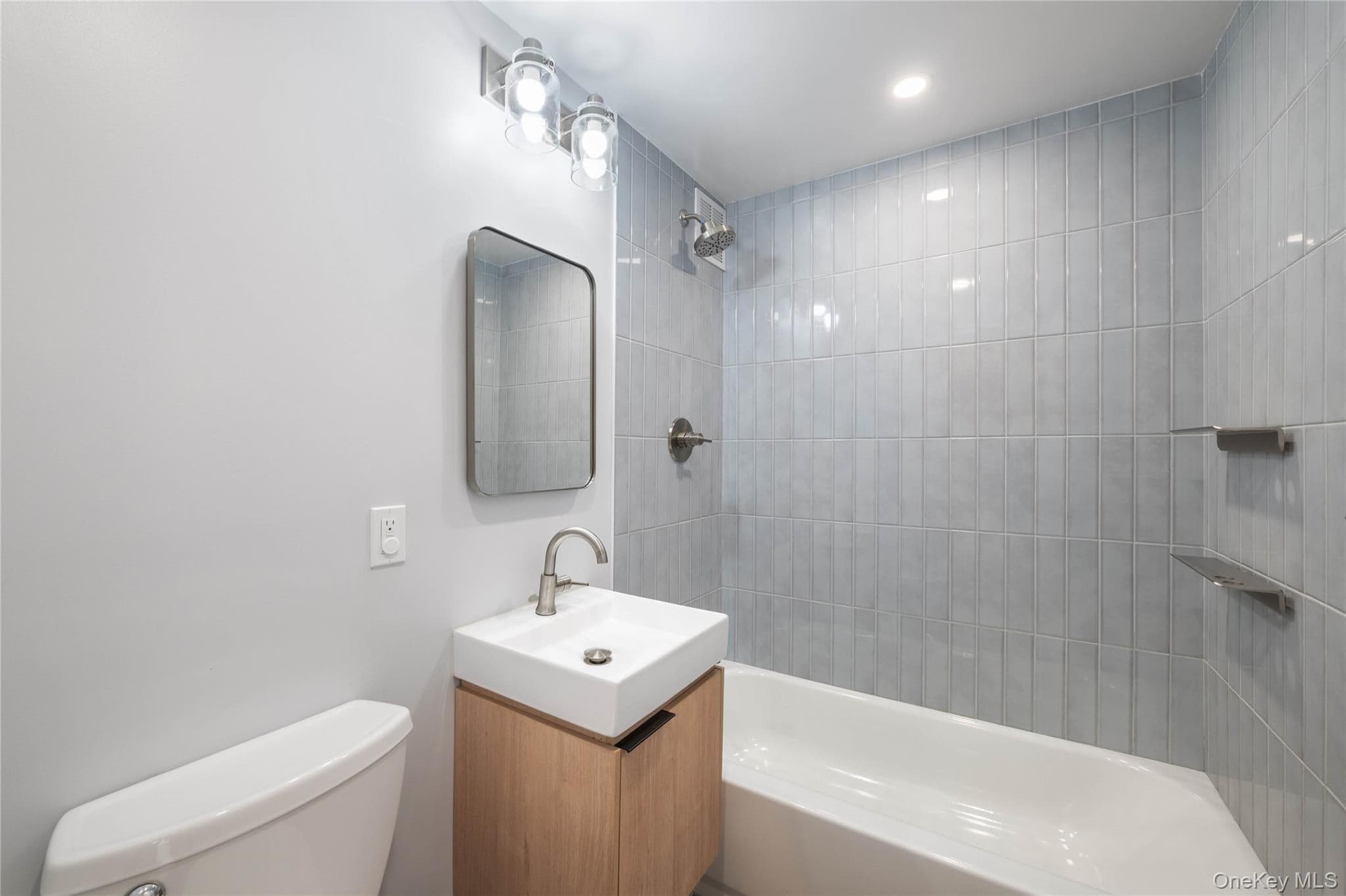 3725 Henry Hudson Parkway Unit: 3DE thumbnail 15