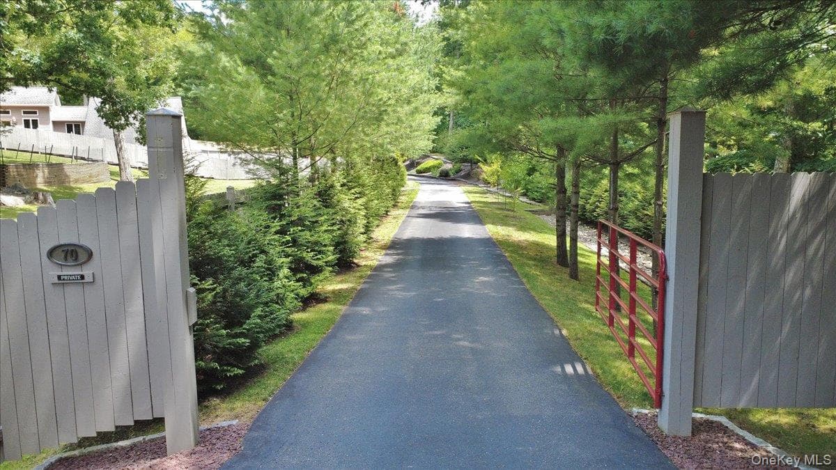 70 Camp Drive thumbnail 47