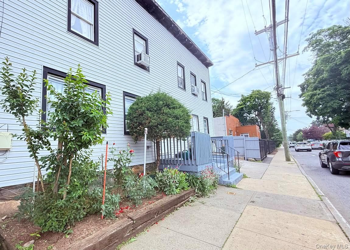 124 Center Avenue thumbnail 24