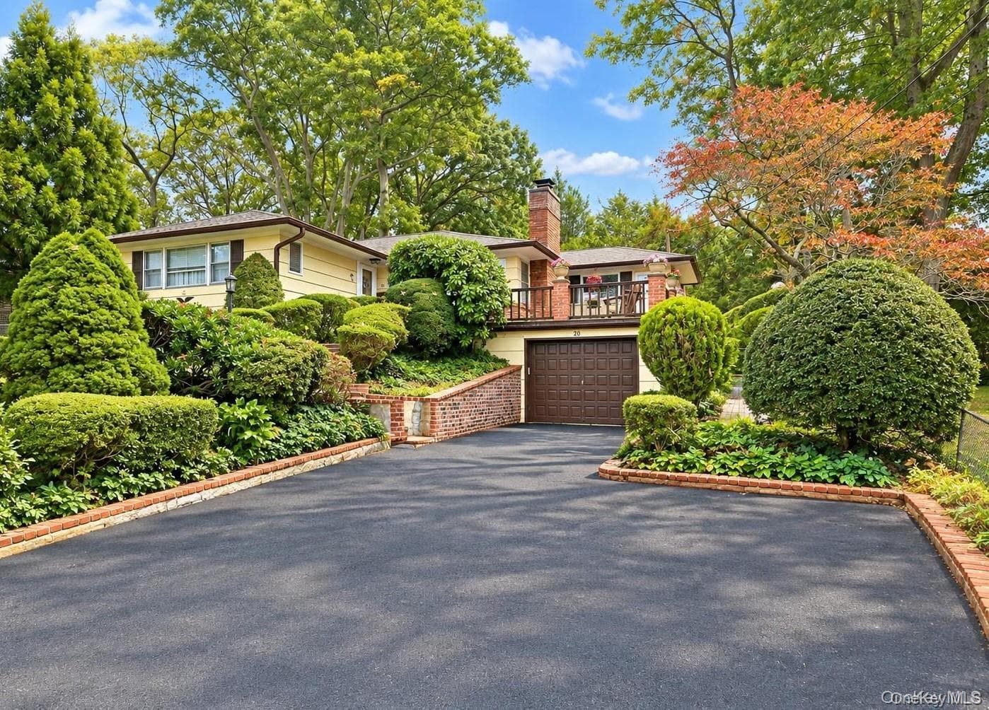 20 Liberty Street, South Huntington