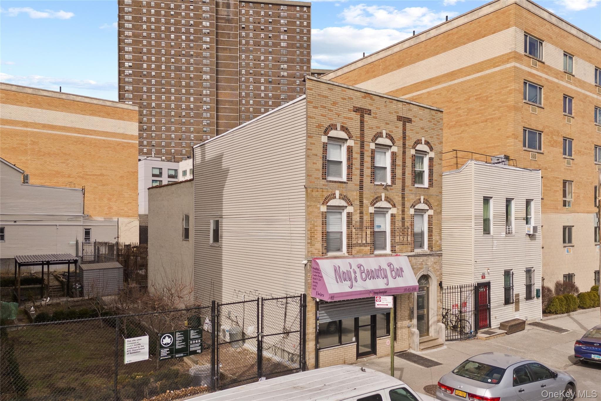 811 Courtlandt Avenue thumbnail 3
