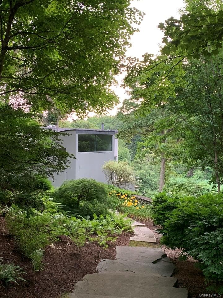 54 Cross Pond Road thumbnail 39